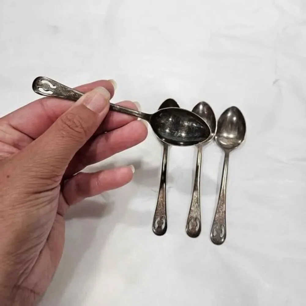 Set of 4 Vintage Decorative very small sugar tea Spoons